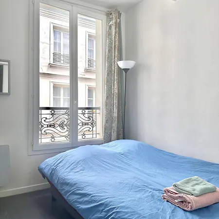 Апартаменты Comfortable And Secure Montmartre Berthe Париж