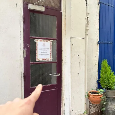 Апартаменты Comfortable And Secure Montmartre Berthe Париж
